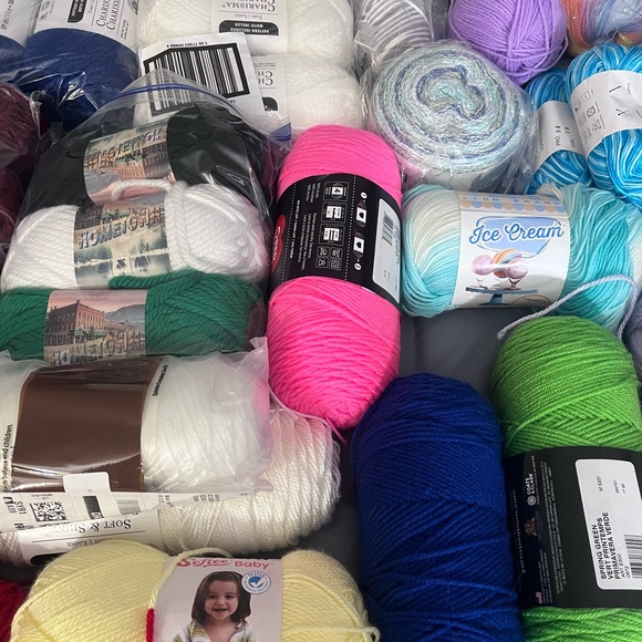 Assorted Yarn Collection - Picture 3 of 4